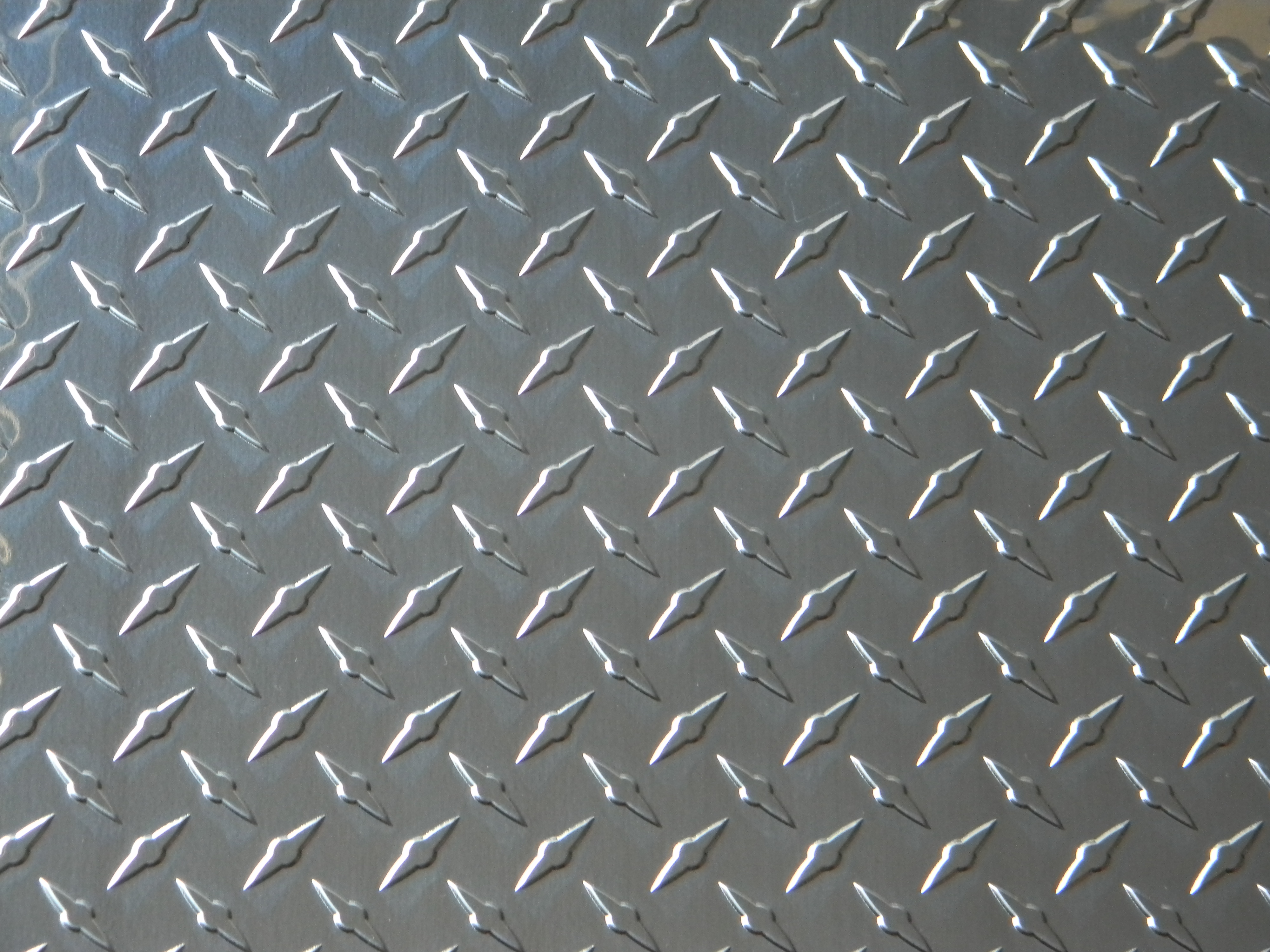 Chrome Polished Silver Diamond Plate - The Metal Link